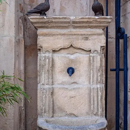 Clos Saint Martin בית הארחה קאין