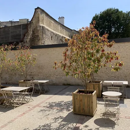 Clos Saint Martin קאין