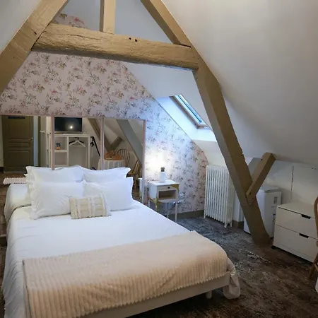 Clos Saint Martin 4*