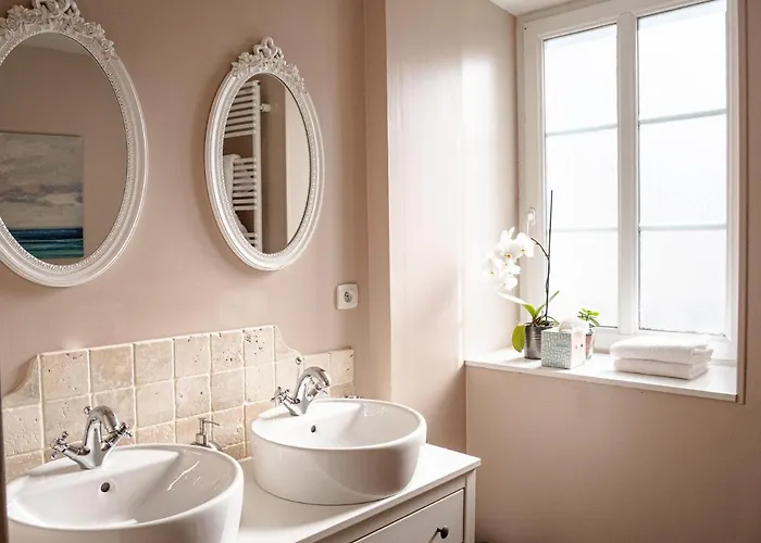 בית הארחה Clos Saint-martin 4*